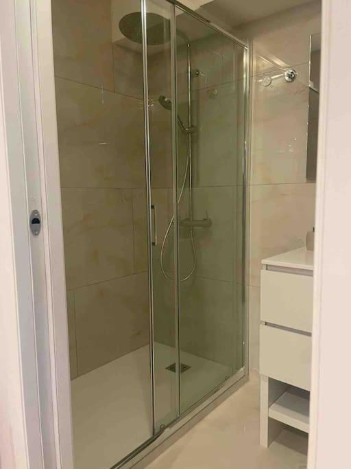 Appartamento Con Piscina E Sauna Bissone Esterno foto