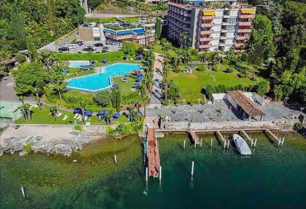 Appartamento Con Piscina E Sauna Bissone Esterno foto